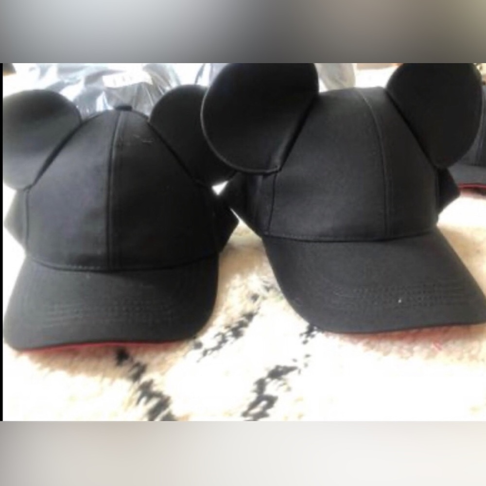 2 adult Mickey hats